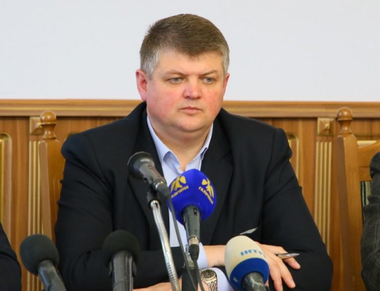 Fedoriv 11
