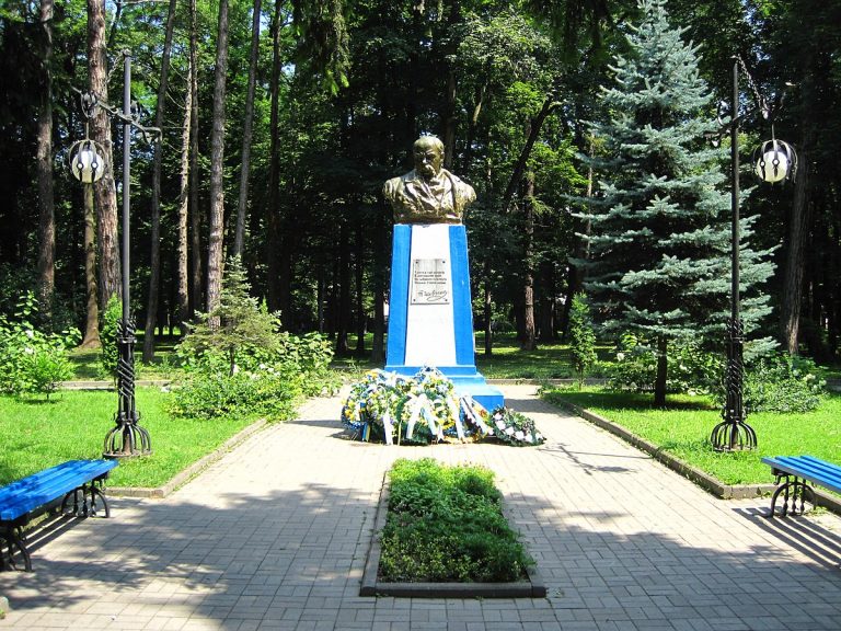 10 березня: цей день в історії Прикарпаття 18 Pamyatnyk Tarasu SHevchenku v Ivano Frankivsku