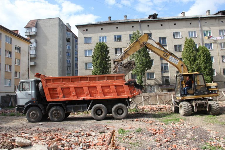 20200525budova09