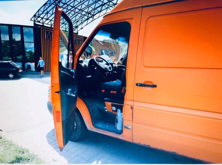 У Галицькому районі з мікроавтобуса вкрали 150 тисяч 10 104288253 4341876899186250 3687252857317093758 n