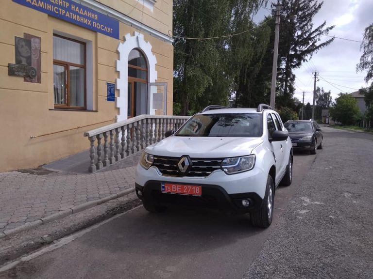 Більшівцівська громада має новий медичний автомобіль (ФОТО) 11 104709482 2653269658326987 6356740002947364976 n