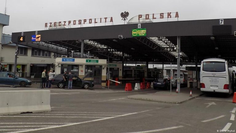 63-річному іноземцю заборонили в'їзд в Україну на три роки 7 106034583 2649456238612506 63201423871659944 n