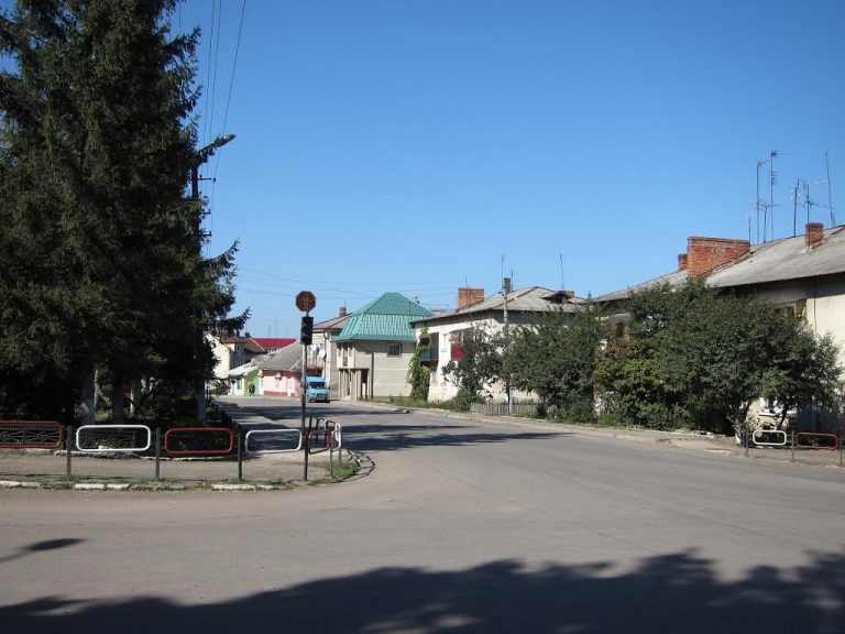 У Городенці зводять фонтан (ФОТО) 2 83977216