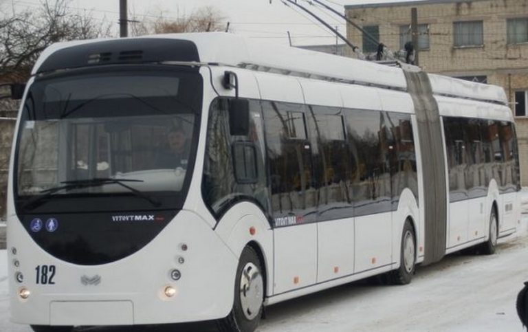 У Франківську курсуватимуть дуобуси. Що кажуть люди? 4 90 main 1