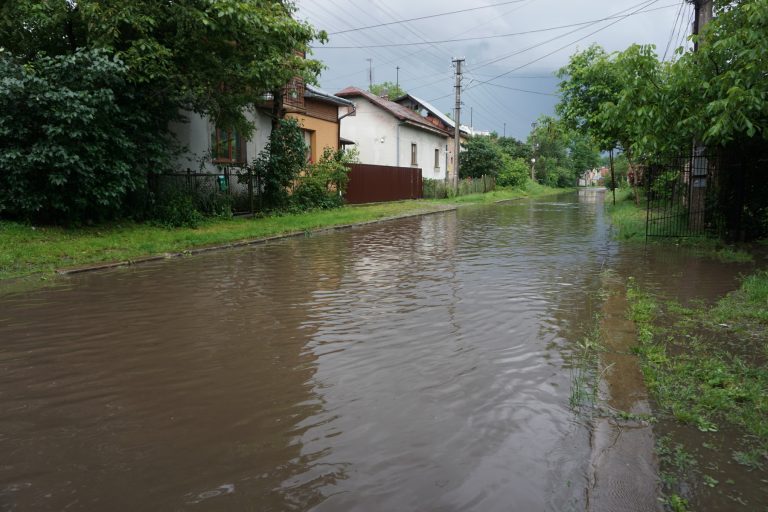 Івано-Франкіськ теж сьогодні добряче "затопило" (ФОТО, ВІДЕО) 4 DSC00328 novyj razmer