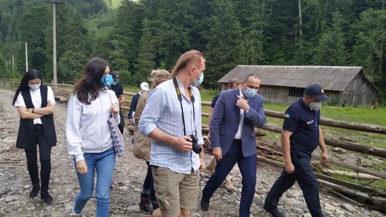 На Прикарпатті місія ООН вивчає проблеми людей після повеней 11 107629178 3071552606297887 1263692176955306710 n