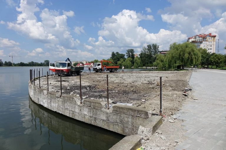 Ще майже два мільйони гривень з бюджету Франківська підуть на ремонти 7 64320915 2738053912891461 3459496178679283712 n