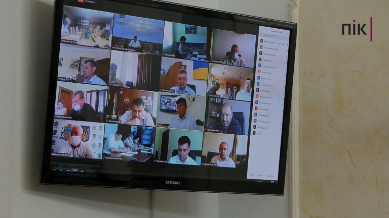 Місяць після повені на Прикарпатті: відновлення інфраструктури та виплати людям (ВІДЕО) 10 zoo 3.00 01 26 07.Still001