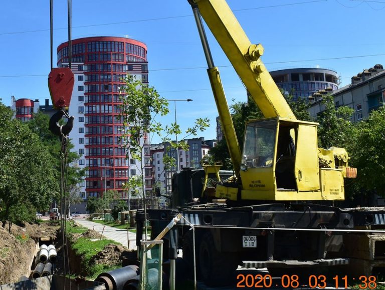 В Івано-Франківську проводять заміну труб теплової магістралі 10 117230876 586038885420922 487507780100225324 o