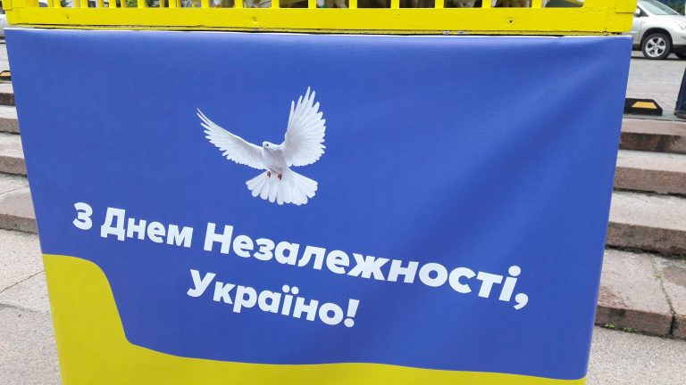 В небо над Франківськом здійнялись 88 крилатих «спортсменів» (ФОТО) 6 118393308 2438304989803724 3920202214669454628 n