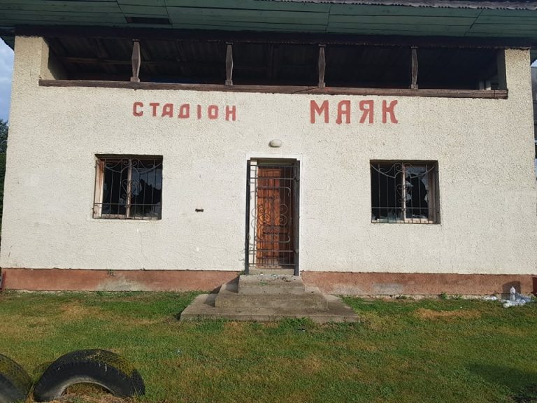 В селі на Тисмениччині вандали розтрощили футбольну роздягальню (ФОТО) 5 118614761 1526849274173117 1085381766007599081 n