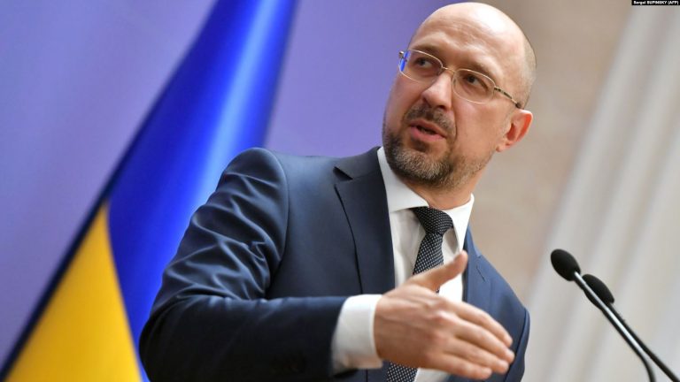 Чи може Зеленський зателефонувати Шмигалю і сказати: Денисе, треба підвищити пенсії... 5 C9D0C71F 9CEA 4808 BD66 520B3BB15BDB w1597 n r1 st