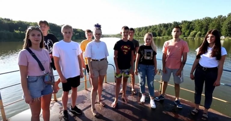 У Тлумачі кіно - просто неба, а активність - у Молодіжній раді 7 MR1 2