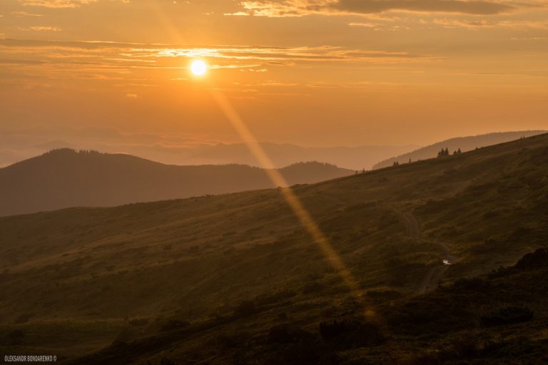 Косівський мандрівник опублікував літо у фото