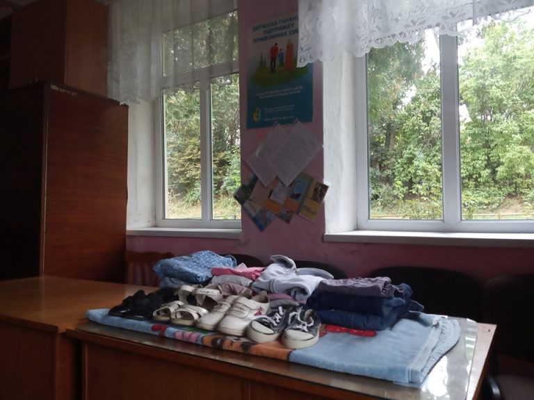 На Рогатинщині допомогли малозабезпеченим сім'ям (ФОТО) 7 118881282 186934319473928 6572959448544159636 n