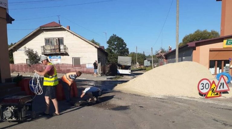 У Тлумачі будують довгоочікуваний водопровід 1 Будують водопровід на масиві “За автостанцією”