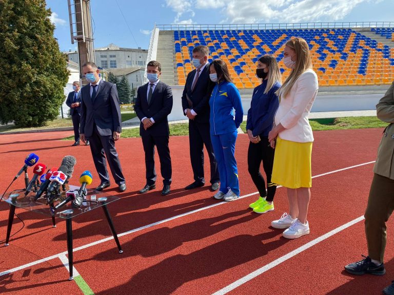 Президент Зеленський про місцеву владу в Івано-Франківську (ФОТО, ВІДЕО) 3 119514666 379040796443858 1623400769903748591 n