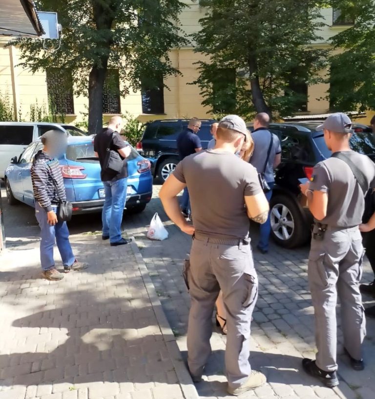 Мешканець Тлумаччини змушував жебракувати 22-річного калушанина в людних місцях Франківська(ФОТО) 9 Затримали прикарпатця,який змушував жебракувати 22-річного калушанина