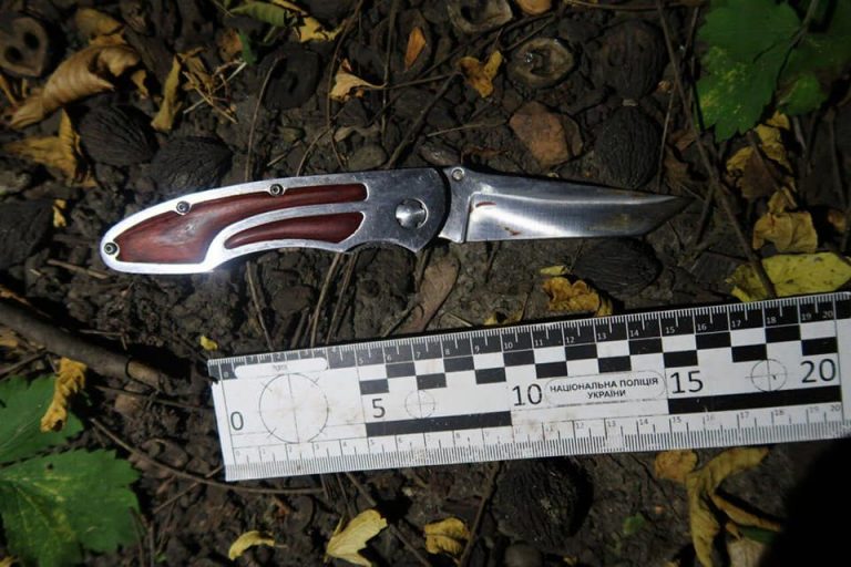 Франківські поліціянти затримали п'яного молодика, який кинувся на людину з ножем (ФОТО) 8 120098865 4816739425033326 5416356346432876395 n