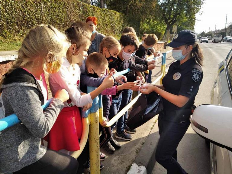В Рогатині дітям розповіли про безпеку дорожнього руху (ФОТО) 7 120273934 797869297670115 487316429955083124 n
