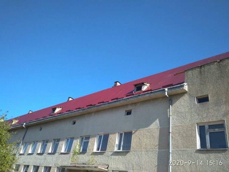 В Богородчанах відновили дах лікарні після повені (ФОТО) 8 dah