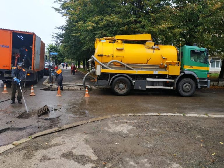 В Богородчанах чистили дощову каналізацію (ФОТО) 3 120906745 1753192301512108 3945970042474586942 n