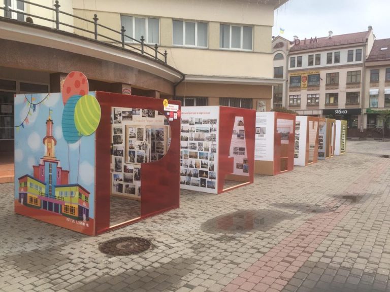 "Ратуша - серце міста": у Франківську відкрилася інтерактивна виставка (ФОТО) 4 "Ратуша - серце міста": у Франківську відкрилася інтерактивна виставка (ФОТО)