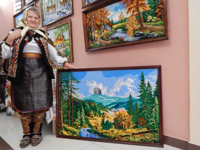Унікальна майстриня з Верховинщини