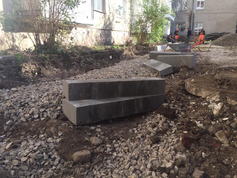 В Івано-Франківську розпочали ремонт на вулиці Коновальця (ФОТО) 11 122479646 3410806765681025 2780774947869331296 n