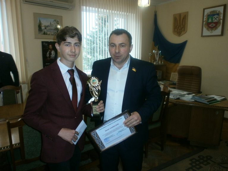 Хлопець з Косівщини став бронзовим призером світу з шашок-64 серед юнаків
