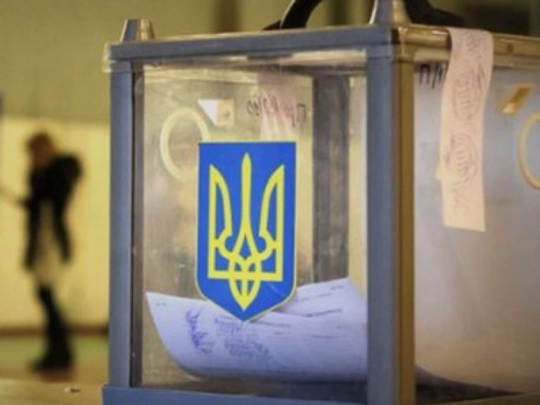 В Україні працює чат-бот, де можна дізнатися все про місцеві вибори 11 В Україні працює чат-бот, де можна дізнатися все про місцеві вибори