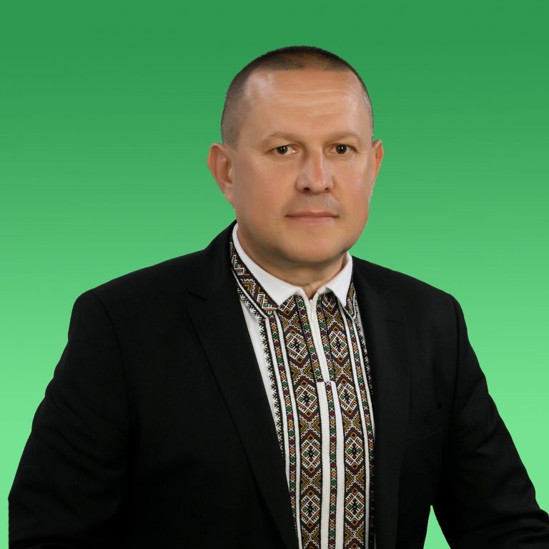 Андрійович повертається на "старе" місце: Надвірнянську ОТГ очолить народний депутат 3 Андрійович повертається на "старе" місце: Надвірнянську ОТГ очолить народний депутат