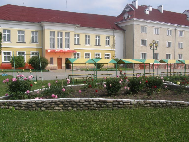 Смерть 8-річного хлопчика, який навчався у Печеніжинській спеціалізованій школі-інтернаті на Коломийщині, констатували 17 жовтня о 18 годині.