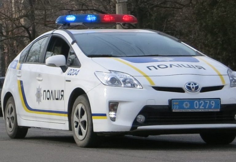 У Франківську патрульні затримали чоловіка, який перебував у розшуку (ФОТО) 11 У Франківську патрульні затримали невідомого чоловіка, який перебував у розшуку