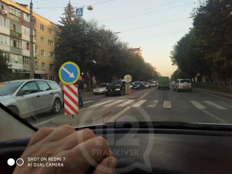 В Івано-Франківську ДТП на вулиці Галицькій (ФОТО) 4 photo5226662826716803097
