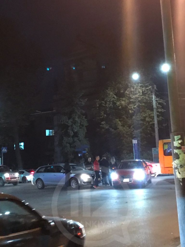 В Івано-Франківську трапилися дві ДТП (ФОТО, ВІДЕО) 1 photo5240087541569401164