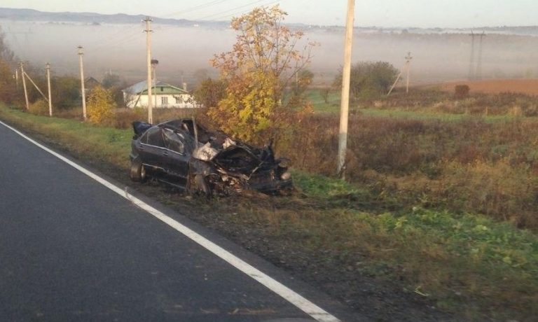 Стали відомі подробиці карколомної ДТП неподалік міста Долина (ФОТО) 7 photo 2020 10 28 09 21 45