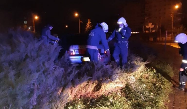 Стали відомі подробиці нічної ДТП, в якій "ВАЗ" влетів у кільце у Франківську (ФОТО) 11 123255899 3404723209647490 5011451113968146031 o 1
