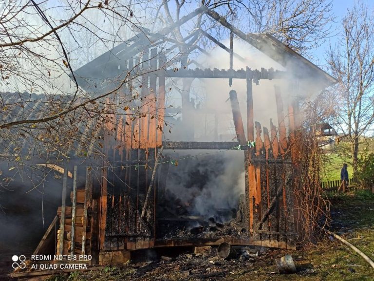 За доби - три пожежі: на Франківщині горіли автівка та господарська будівля (ФОТО) 2 124264424 3424220614364416 8398678898168954473 o 1
