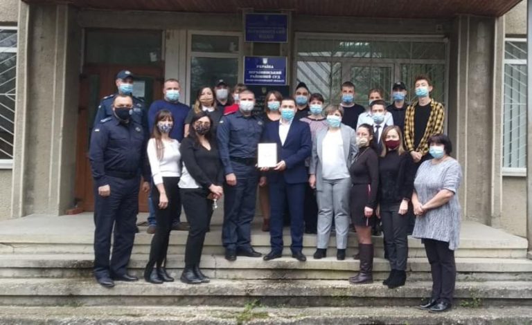 Верховинський районний суд тепер офіційно під охороною (ФОТО)
