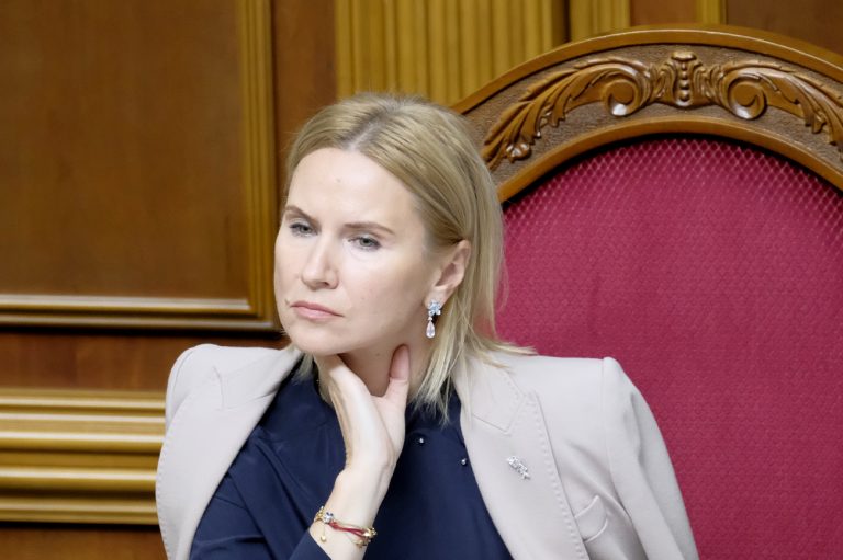 Завтра в Україні можуть відмінити карантин вихідного дня 1 карантин вихідного дня