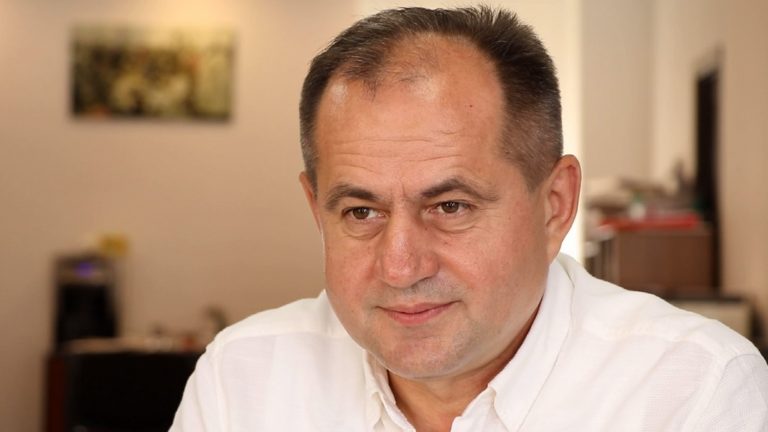 Новий голова Коломиї склав присягу просто неба (ВІДЕО) 10 Новий голова Коломиї прийняв присягу
