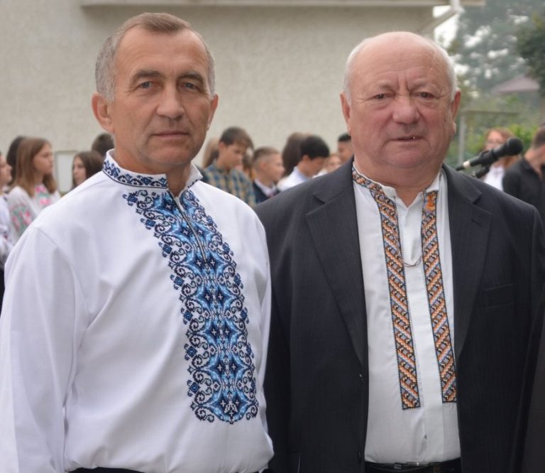 Конкурс без конкурсу: у Тлумачі визначили нового директора гімназії 11 У Тлумачі визначили