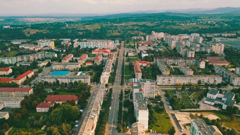 Куди піти на Прикарпатті: в одному з найстаріших міст України - Долині (ФОТО)