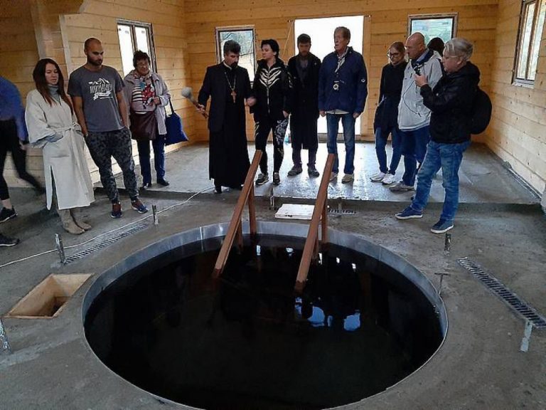 Сакральна споруда: на Прикарпатті у каплиці збудували купіль (фото) 14 Krasnyk