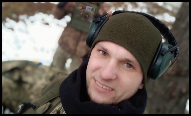 У Коломиї пролунав Дзвін Пам'яті за героєм, що загинув у цей день 2019-го від кулі снайпера (ФОТО) 5 У Коломиї пролунав Дзвін Пам'яті за героєм, що загинув у цей день 2019-го від кулі снайпера (ФОТО)