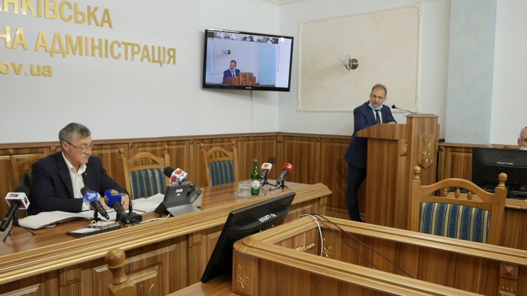Прикарпаття втрачає хворих на коронавірус: як зменшити ризики (ВІДЕО) 5 Прикарпаття втрачає хворих на коронавірус: як зменшити ризики (ВІДЕО)