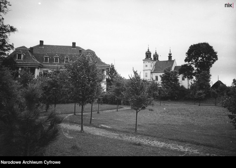 Богородчани 100 років тому: унікальні світлини та поштівки (ФОТО) 13 cc4834aac95209e949c0c5226e70524a140aacbea42f192098b040f17cf3b68d max scaled