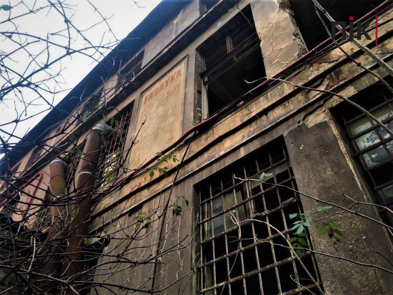 Будинки-привиди Івано-Франківська: ТОП-10 покинутих кам’яниць (ФОТО) 4 photo 2020 11 29 19 40 01