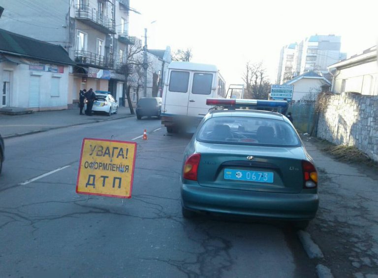 ДТП на Калущині: постраждали дев'ятеро людей (ФОТО)